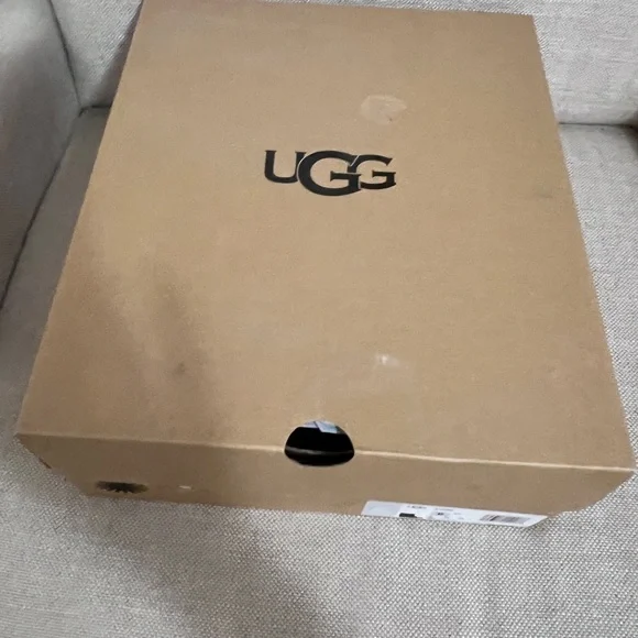 NEW In the Box UGG Black Suede Winter Boots - Picture 10 of 11